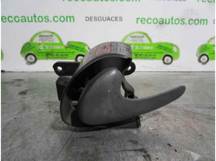 Recambio de maneta interior delantera izquierda para mercedes-benz sprinter 02.00 caja cerrada 2.2 cdi cat referencia OEM IAM 6