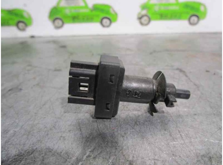 Recambio de interruptor para mercedes-benz sprinter 02.00 caja cerrada 2.2 cdi cat referencia OEM IAM 0045452114 