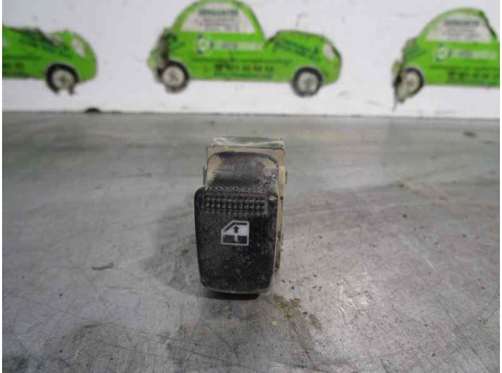 Replacement rear left window lift switch for Hyundai Matrix (FC) 1.6 CAT OEM IAM reference 9358017500 