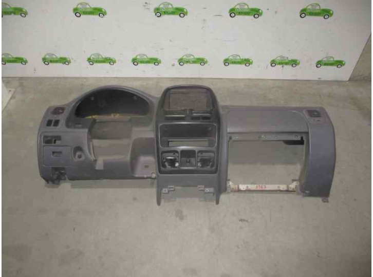 Recambio de salpicadero para nissan pick-up (d22) cabina doble challenge 4x4 referencia OEM IAM 
