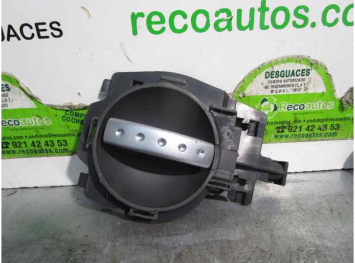 Recambio de maneta interior trasera derecha para citroën c3 1.4 sx plus referencia OEM IAM 9647164377 8136D 