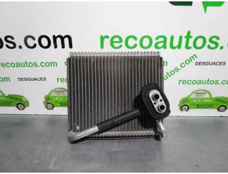 Recambio de evaporador aire acondicionado para hyundai i30 1.6 crdi cat referencia OEM IAM 