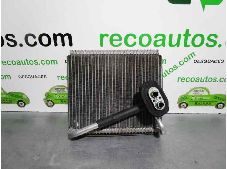 Recambio de evaporador aire acondicionado para hyundai i30 1.6 crdi cat referencia OEM IAM 