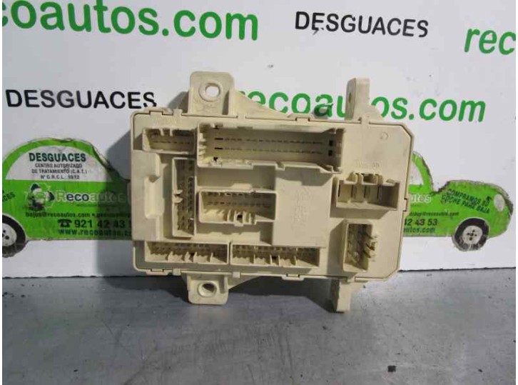Recambio de caja reles / fusibles para hyundai i30 1.6 crdi cat referencia OEM IAM 919501H510 1010428002 
