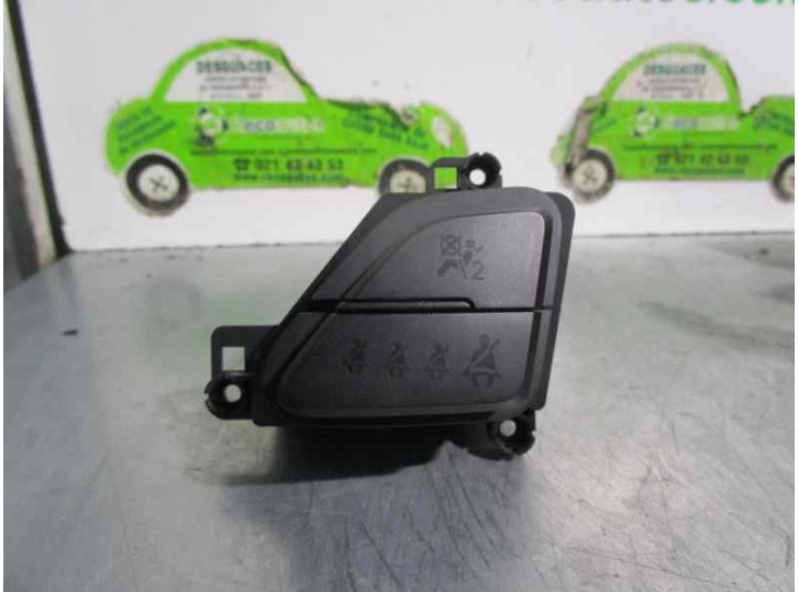 Recambio de mando para hyundai i30 1.6 crdi cat referencia OEM IAM 937702L000 