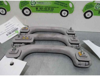 Recambio de maneta interior delantera derecha para hyundai i30 1.6 crdi cat referencia OEM IAM 853401M050 