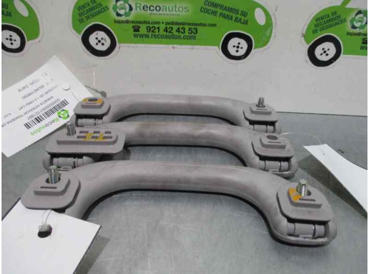 Recambio de maneta interior delantera derecha para hyundai i30 1.6 crdi cat referencia OEM IAM 853401M050  