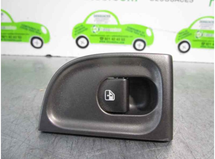 Recambio de mando elevalunas trasero derecho para lancia thesis (115) 2.4 jtd cat referencia OEM IAM 156029340 A223 