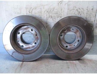 Recambio de disco freno trasero para hyundai elantra (xd) 2.0 crdi cat referencia OEM IAM 