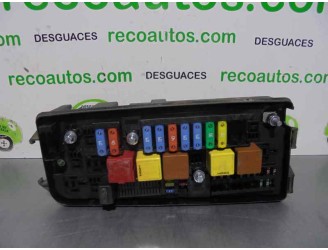 Recambio de caja reles / fusibles para opel signum 2.2 16v cat (z 22 yh / lch) referencia OEM IAM 13144711  
