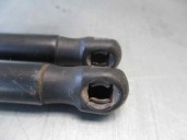 Replacement trunk / tailgate dampers for Suzuki Swift Saloon (MZ) Rock am Ring (3-door) OEM IAM reference 
