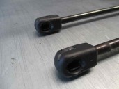 Recambio de amortiguadores maletero / porton para opel omega b 2.0 dti referencia OEM IAM 