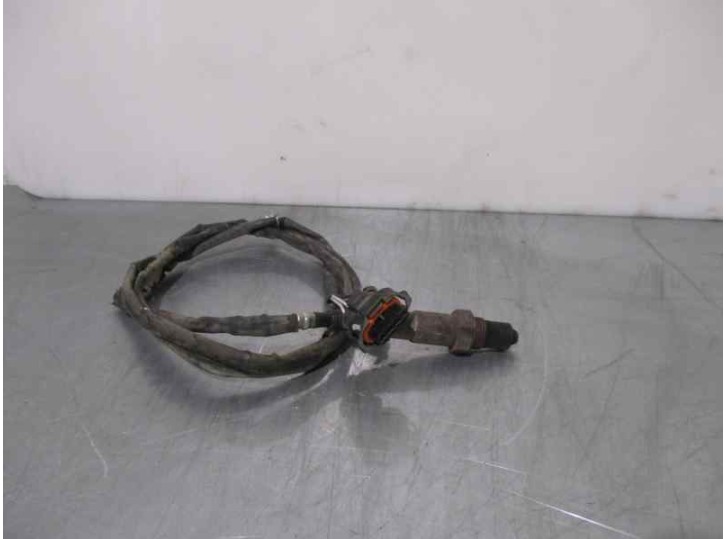 Replacement lambda sensor for Opel Signum 2.2 16V CAT (Z 22 YH / LCH) OEM IAM reference 38111 0258226588 BOSCH