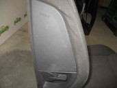 Replacement right front seat for Opel Signum 2.2 16V CAT (Z 22 YH / LCH) OEM IAM reference 1741447 BLACK FABRIC 5 DOOR
