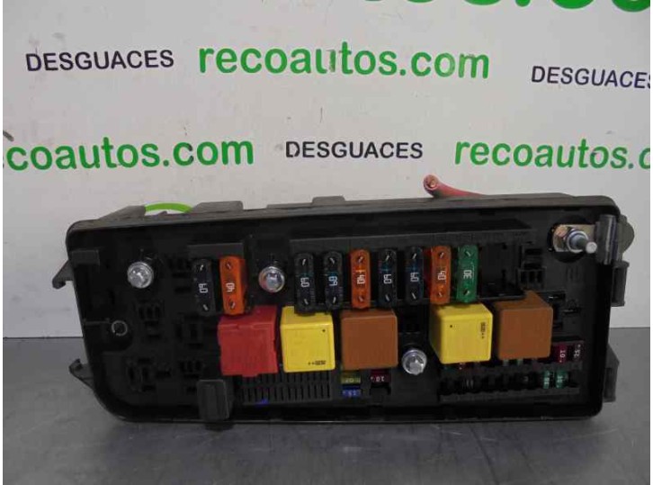 Recambio de caja reles / fusibles para opel vectra c berlina 2.2 16v dti cat (y 22 dtr / l50) referencia OEM IAM 13112917 