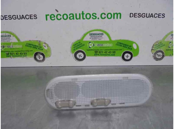 Recambio de luz interior para dacia sandero 1.2 16v referencia OEM IAM 8200073231 