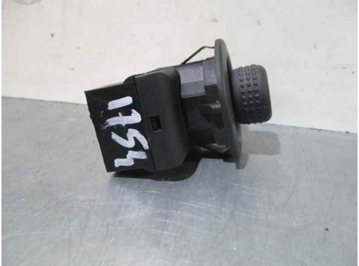 Recambio de mando retrovisor para renault megane i classic (la0) 1.9 dti diesel cat referencia OEM IAM 7700429992F 0356231350 