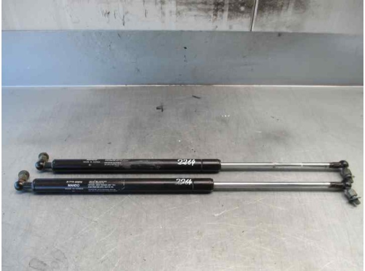 Recambio de amortiguadores maletero / porton para hyundai accent (x3) 1.3 gls automático referencia OEM IAM 8177022200 MANDO