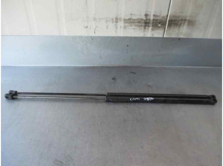 Recambio de amortiguadores capo para volvo serie 340 1.7 referencia OEM IAM 9483570 6799RG 