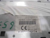 Replacement audio system / CD radio for Volvo V40 Estate 1.9 Diesel OEM IAM reference 8633020 