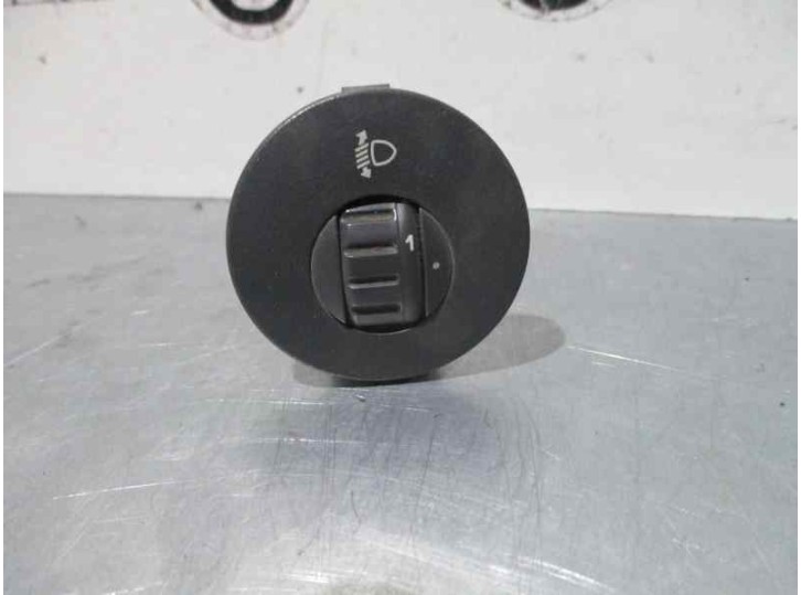 Recambio de botones salpicadero para iveco c35 2.3 (137 cv / 100.00 kw) referencia OEM IAM 