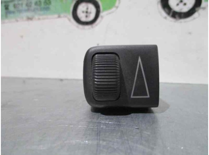 Recambio de botones salpicadero para saab 9-3 berlina 2.2 16v tid cat referencia OEM IAM 4733952 