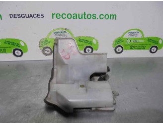 Recambio de cerradura puerta trasera derecha para toyota previa (r30) 2.0 turbodiesel cat referencia OEM IAM 6937028060 CORREDER