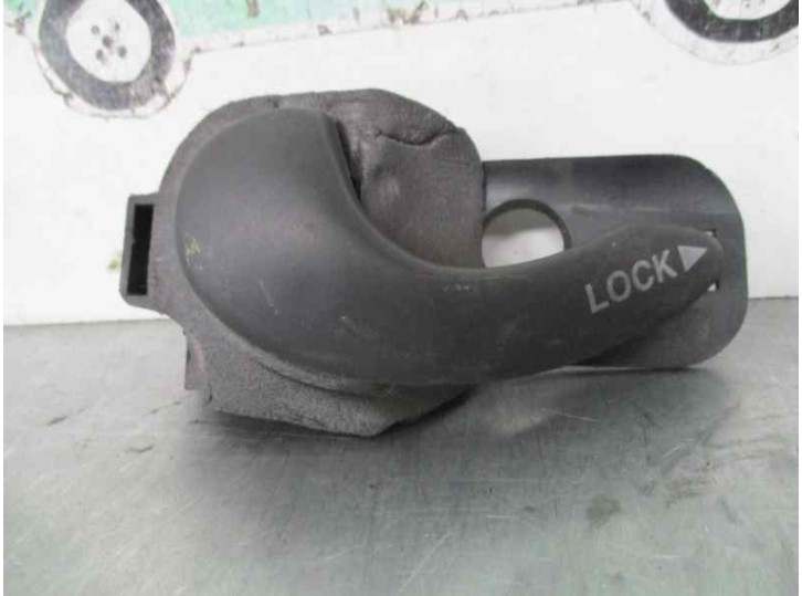 Replacement front left interior door handle for Fiat Doblo Cargo (223) 1.9 JTD CAT OEM IAM reference 0735287250 
