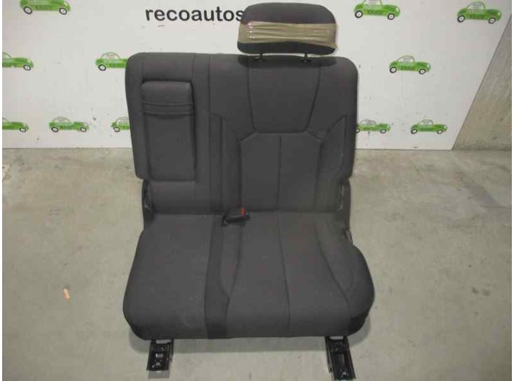 Recambio de asientos trasero izquierdo para ssangyong rexton 2.7 turbodiesel cat referencia OEM IAM 7500108044CBD TELA NEGRA 5 P
