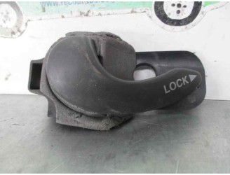 Replacement front left interior door handle for Fiat Doblo (119) 1.3 JTD CAT OEM IAM reference 