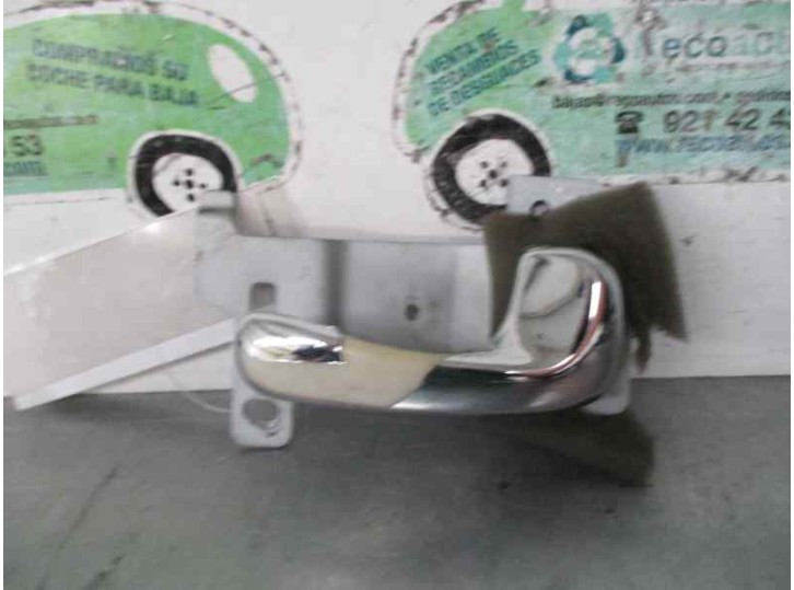 Replacement front right interior door handle for Kia Joice LS OEM IAM reference 82620M3010 5 DOORS