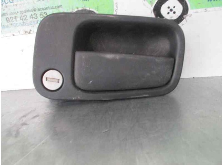 Recambio de maneta exterior delantera derecha para lancia lancia y 1.2 cat referencia OEM IAM 7792958 