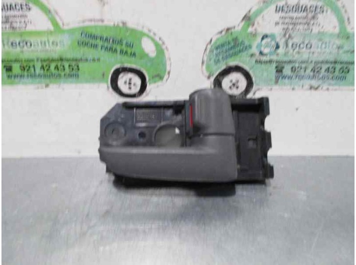 Replacement right rear interior door handle for Kia Cerato 1.6 cat OEM IAM reference 826202F00087 
