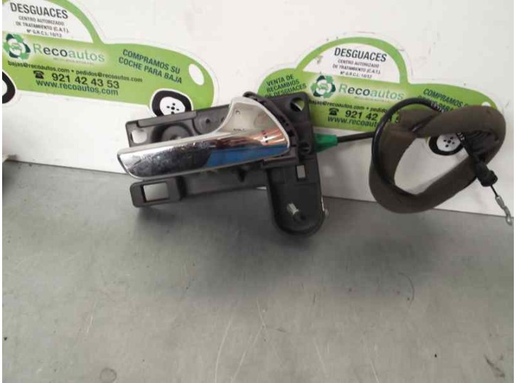 Recambio de maneta interior delantera derecha para fiat freemont (345) 2.0 16v multijet cat referencia OEM IAM K68103386AA 
