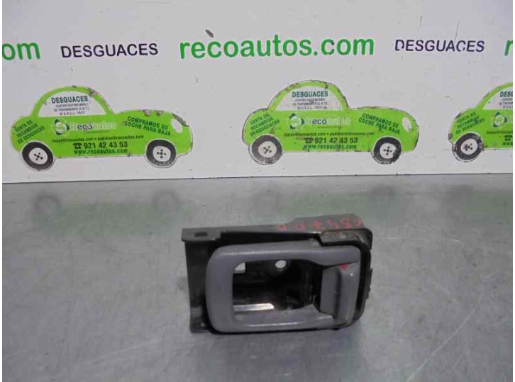 Replacement front right interior door handle for Nissan Serena (C23M) 2.3 diesel OEM IAM reference 806709C001 