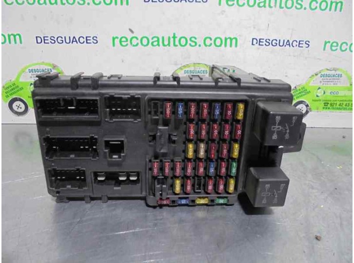 Recambio de caja reles / fusibles para hyundai santa fe (sm) 2.4 cat referencia OEM IAM 9540026500 