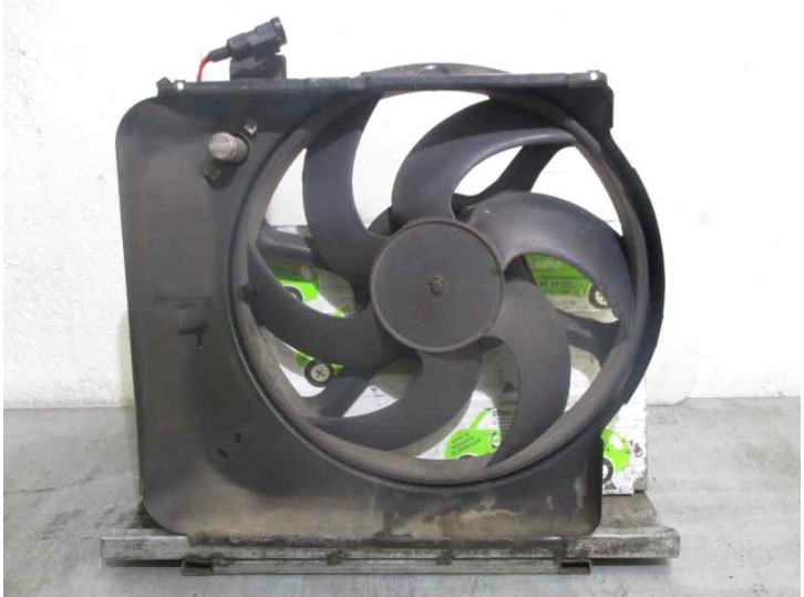 Recambio de electroventilador para renault clio i fase i+ii (b/c57) 1.4 referencia OEM IAM 2035400688 
