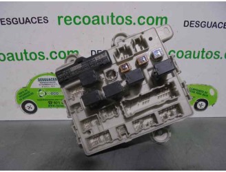Recambio de caja reles / fusibles para toyota previa (r30) 2.0 turbodiesel cat referencia OEM IAM 8922128040 