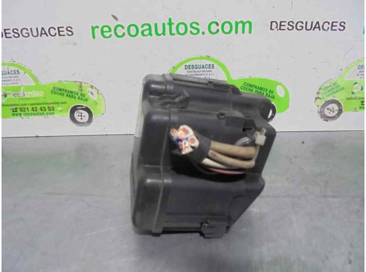 Recambio de caja reles / fusibles para toyota previa (r30) 2.0 turbodiesel cat referencia OEM IAM 8266228020 