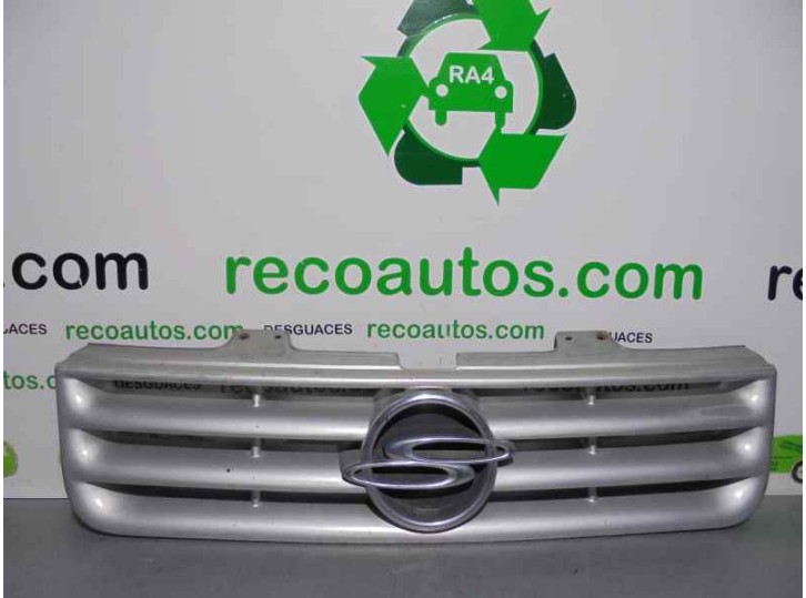 Recambio de rejilla delantera para ssangyong musso 2.9 diesel referencia OEM IAM 7943005101BE 