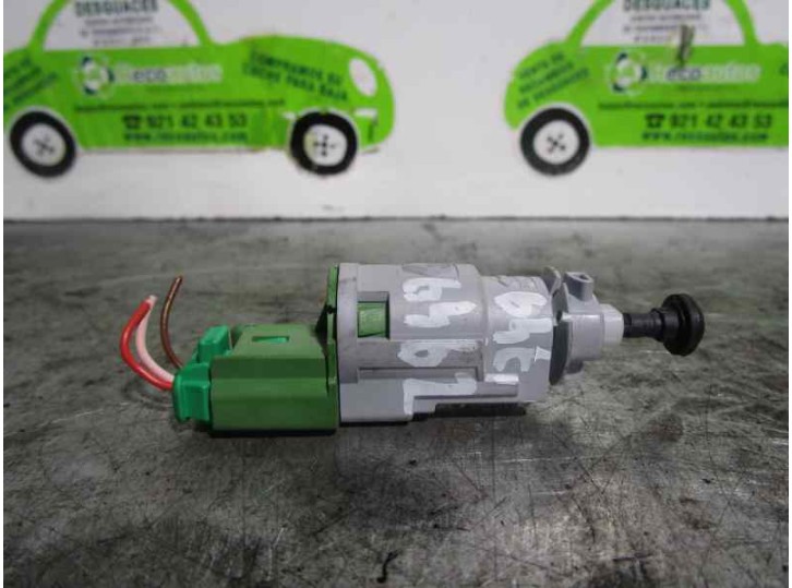 Recambio de interruptor para dacia dokker 1.5 dci diesel fap cat referencia OEM IAM 8200276360D 