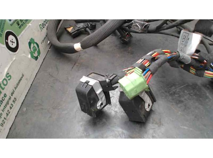 Recambio de cableado para mercedes-benz clase e (w210) berlina 2.0 16v cat referencia OEM IAM 1404402132 