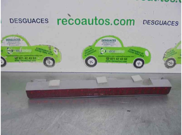 Recambio de luz central de freno para hyundai elantra (xd) 2.0 crdi cat referencia OEM IAM 927502D200  