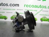 Replacement power steering pump for Volkswagen Passat Variant (3B5) 1.8 20V Turbo OEM IAM reference 8D0145156L KYB