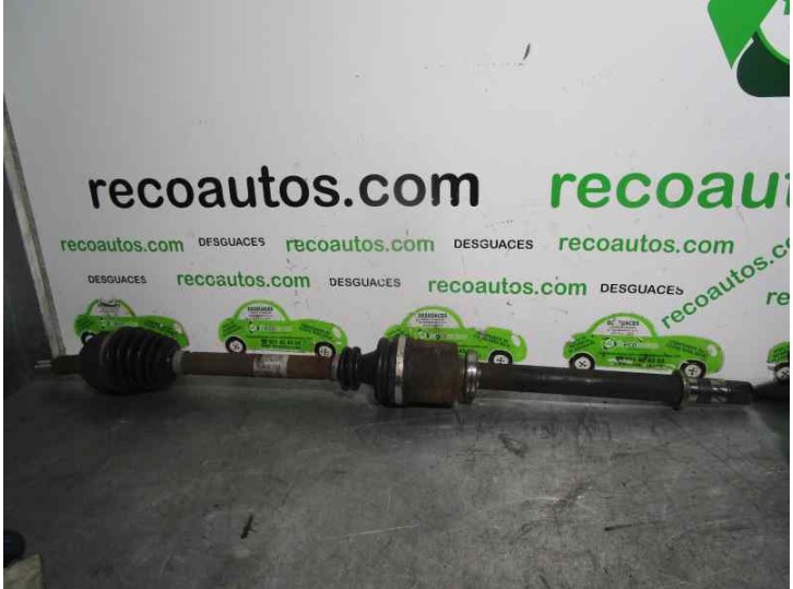 Recambio de transmision delantera derecha para renault clio iii 1.5 dci diesel referencia OEM IAM 8200436366 EBJ95BT76 