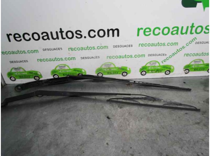 Replacement front right wiper arm for Honda Accord saloon (CL/CN) 2.2 CTDi OEM IAM reference 