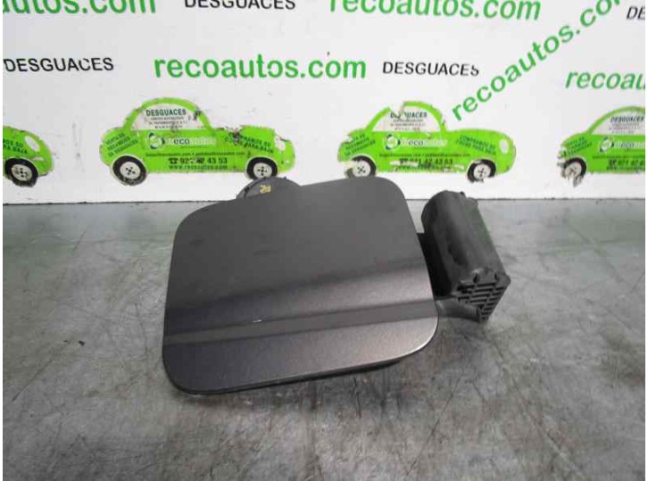 Recambio de tapa exterior combustible para kia cerato 1.5 crdi referencia OEM IAM 695102F200  GRIS