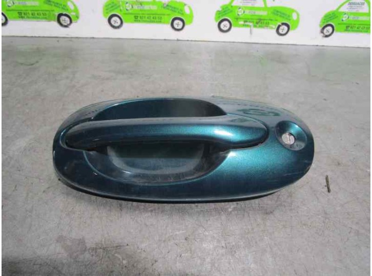 Replacement front left exterior door handle for Kia Carnival II 2.9 CRDi CAT OEM IAM reference K53A59410 