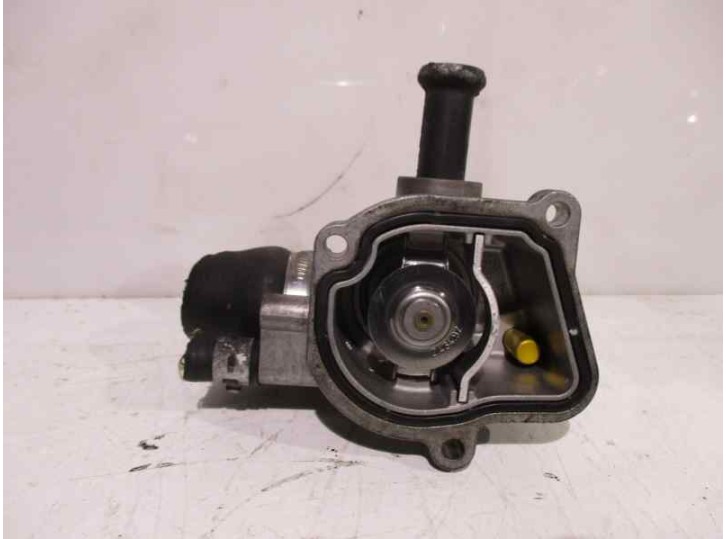 Recambio de termostato para mercedes-benz clase e (w210) berlina diesel 320 cdi (210.026) referencia OEM IAM A6132030175 243692J