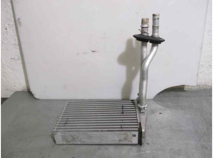 Recambio de radiador calefaccion / aire acondicionado para peugeot 107 urban move referencia OEM IAM  665426A VALEO